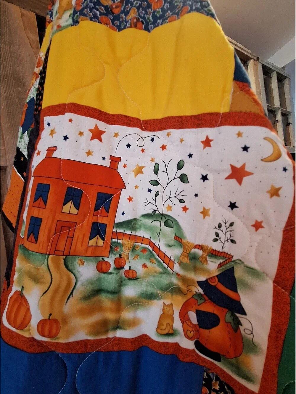 Quilt, hand made, Halloween, pumpkins, cats, unused, impeccable .